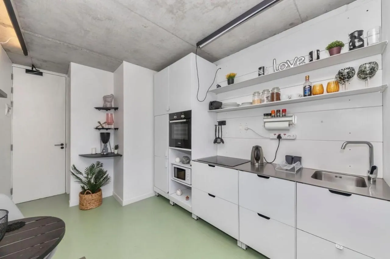Modern Tranquil Studio Apartment Cape Town Cbd! 0*,