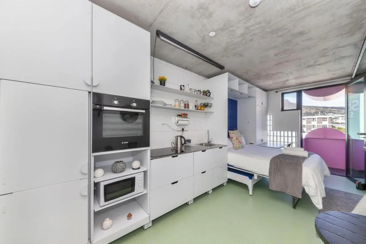 Modern Tranquil Studio Apartment Cape Town Cbd!