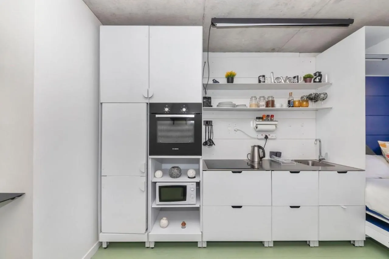 Modern Tranquil Studio Apartment Cape Town Cbd!
